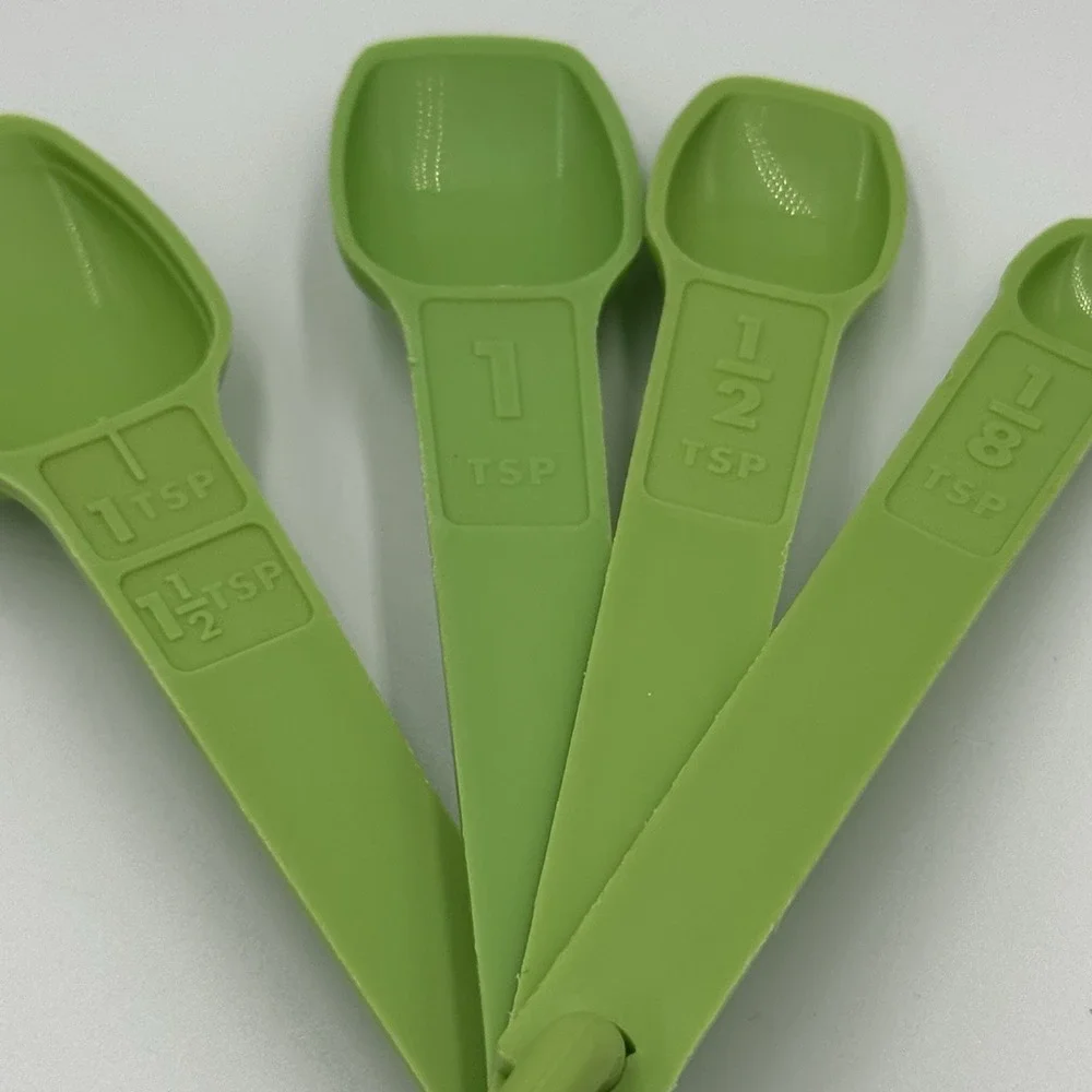 Set of 4 Vintage Tupperware Measuring‎ Spoons Nesting
